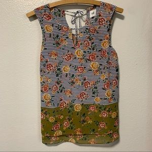 Cabi woman’s tank top size small layered floral